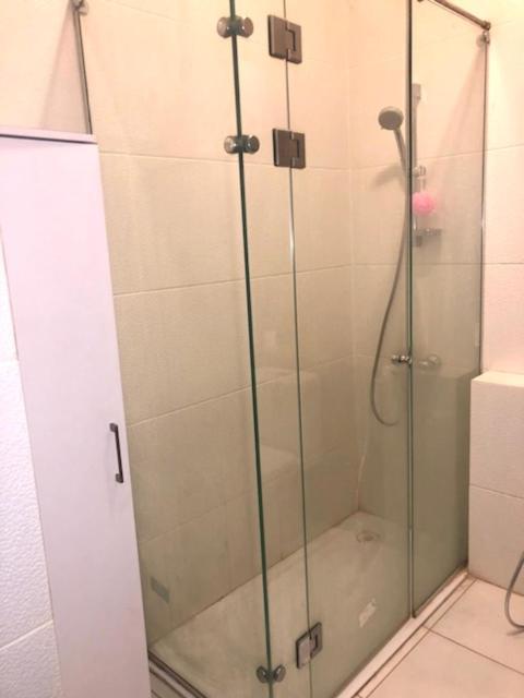 Zamalek Spacious 2 Bedroom With Full Kitchen Apartament