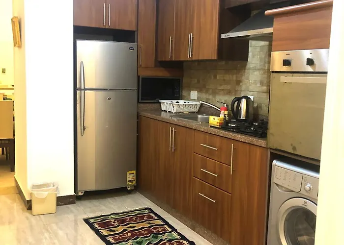 Zamalek Home Central Spacious 2 Bedroom With Full Kitchen